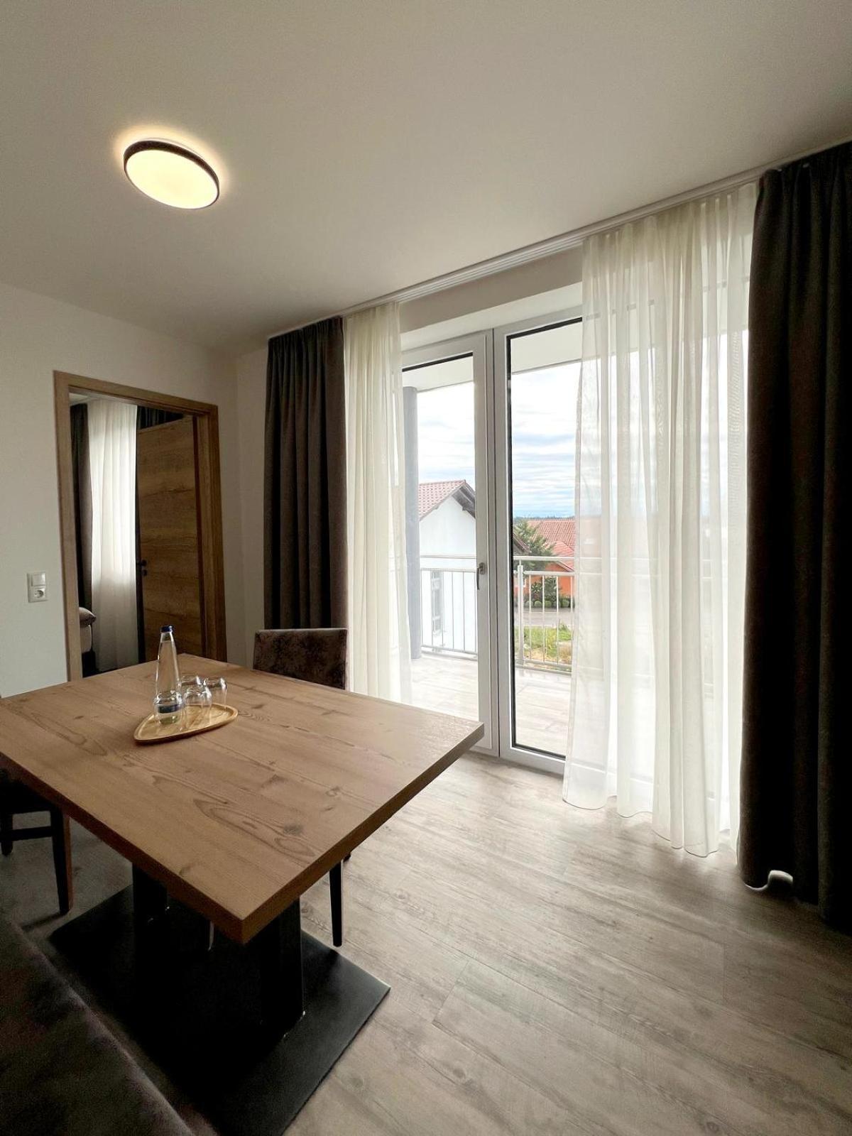 Landgasthaus Zur Linde Pleiskirchen Экстерьер фото